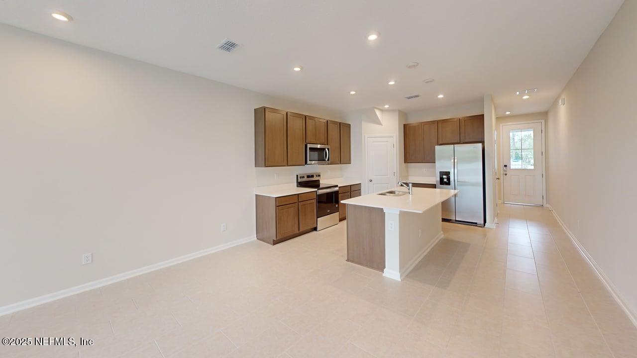 1015 EGRET BRANCH Way