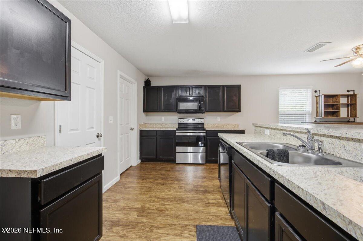 12067 SANDS POINTE Court