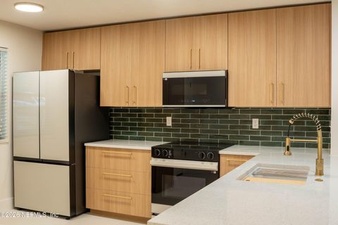 Photo of 1604 ARCADIA Drive #313, Jacksonville, FL 32207 (MLS # 2152658)