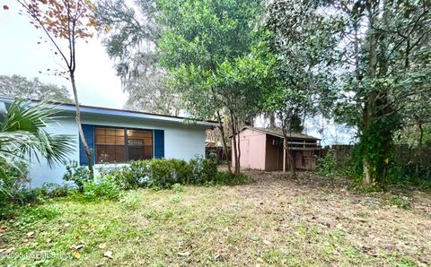 A home in Palatka