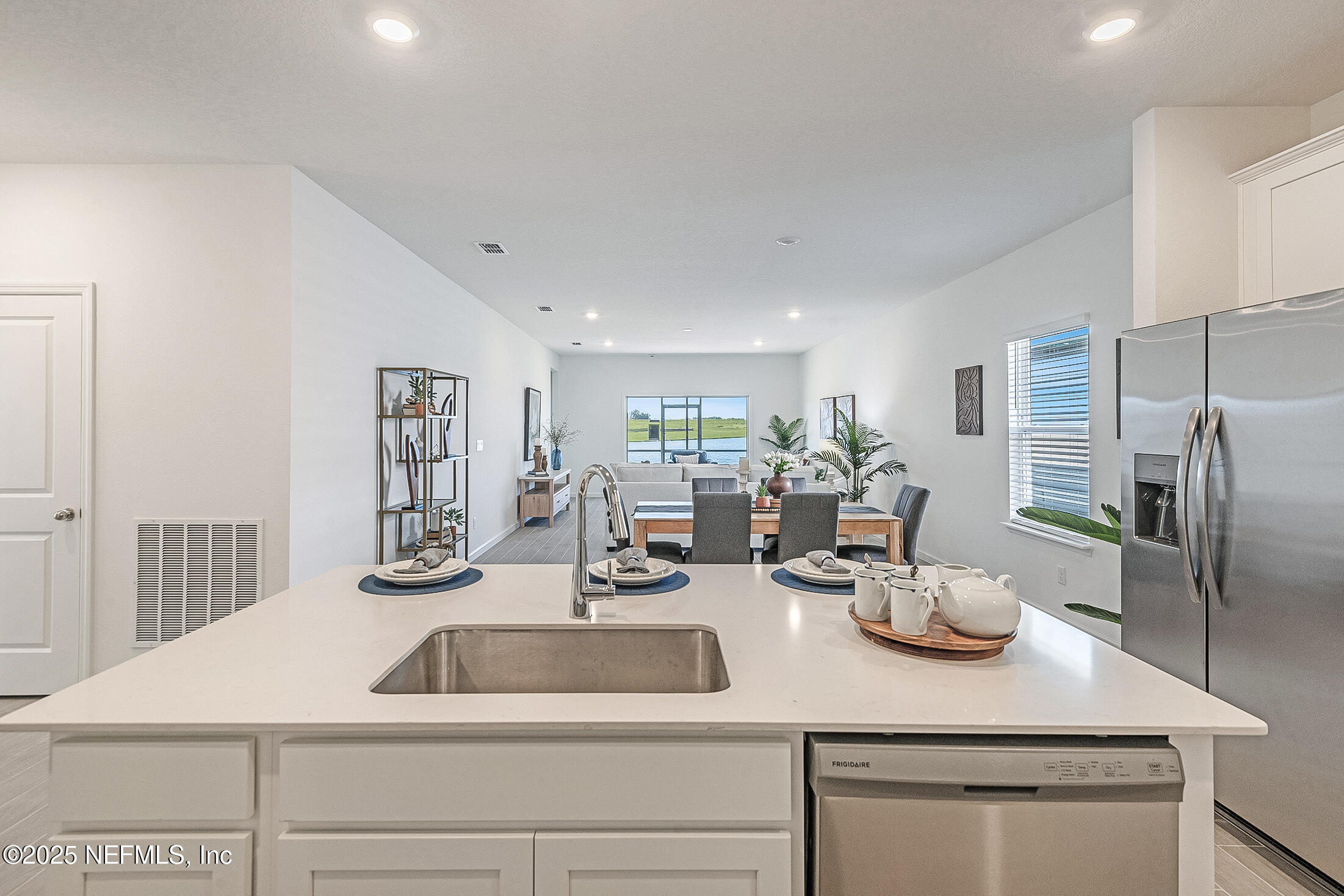 2986 CLEMENTINE Lane