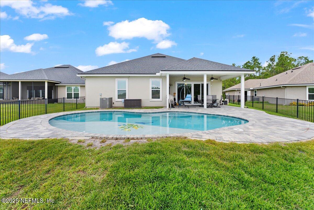 1697 LINDA LAKES Lane