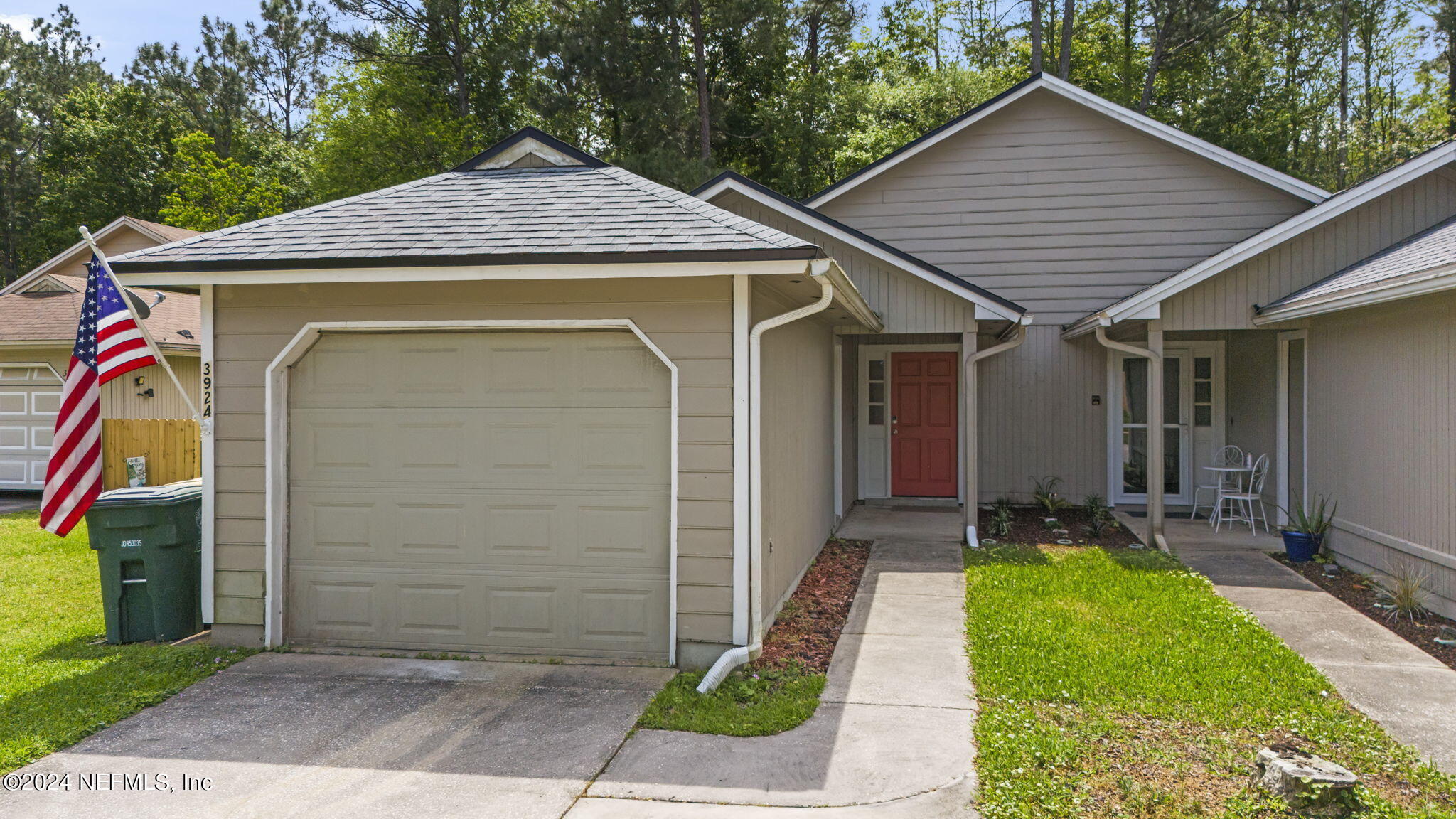 Jacksonville, FL home for sale located at 3924 Windridge Court, Jacksonville, FL 32257