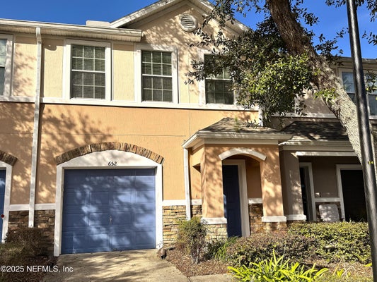 652 CRYSTAL WAY, ORANGE PARK, FL 32065 - Image cea682cedf48298bbf4b47975c3fcae0/3882489680