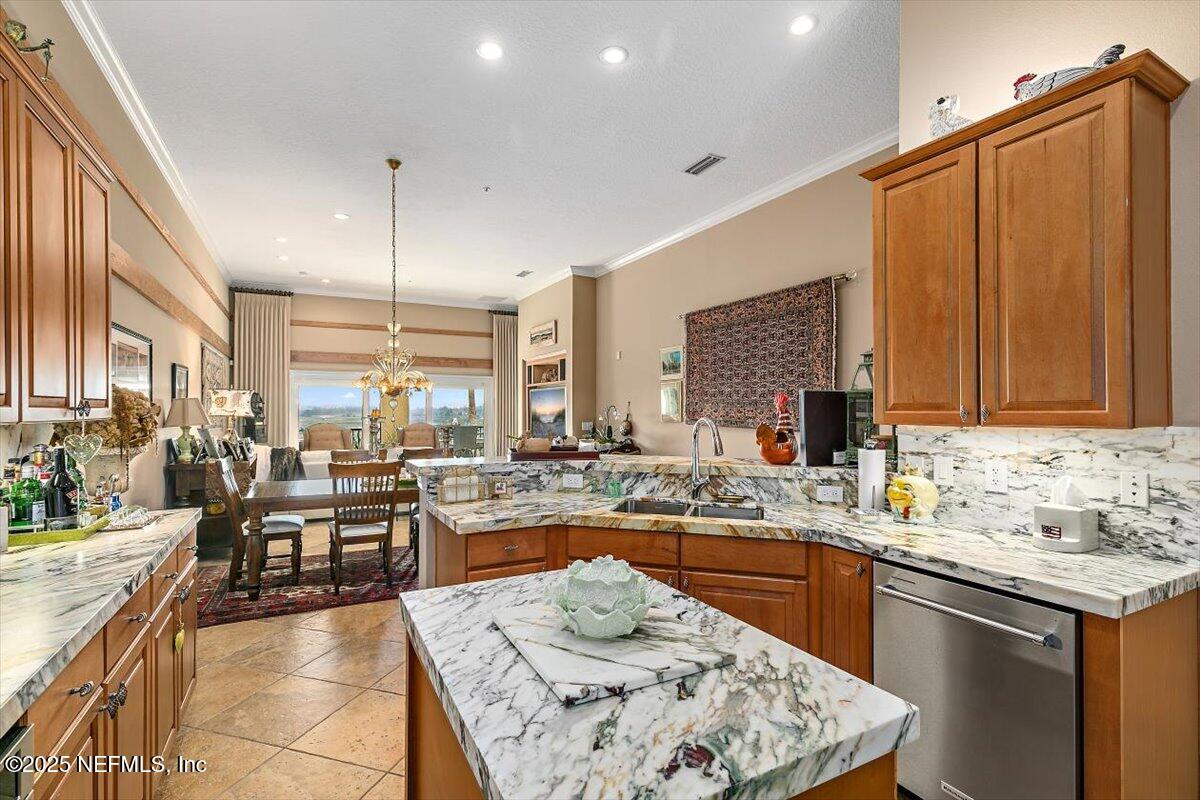 13846 ATLANTIC Boulevard 911