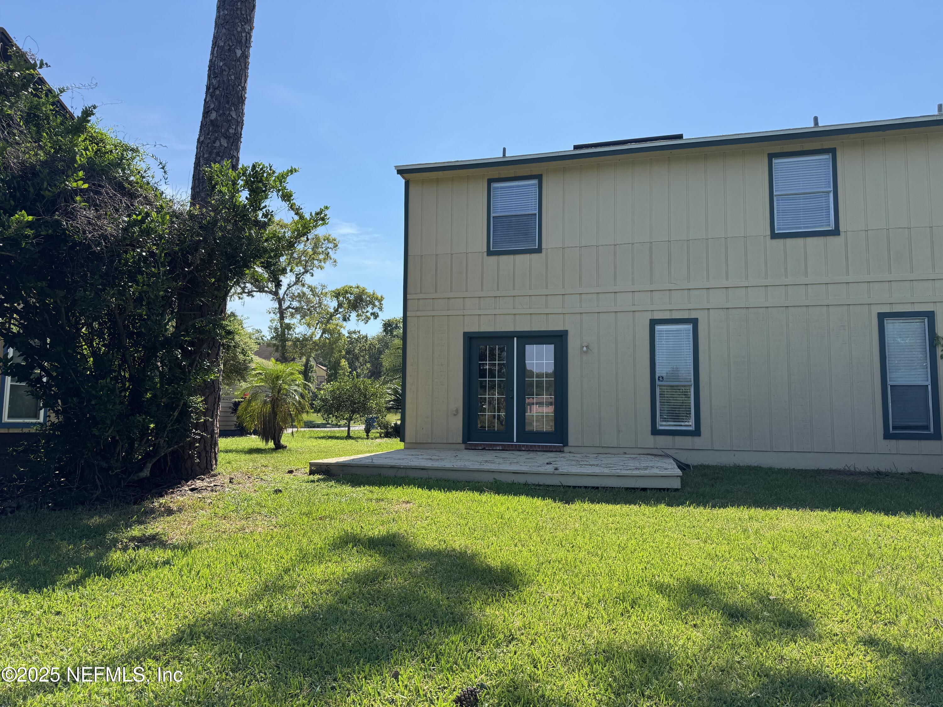 11560 FORT CAROLINE LAKES Drive
