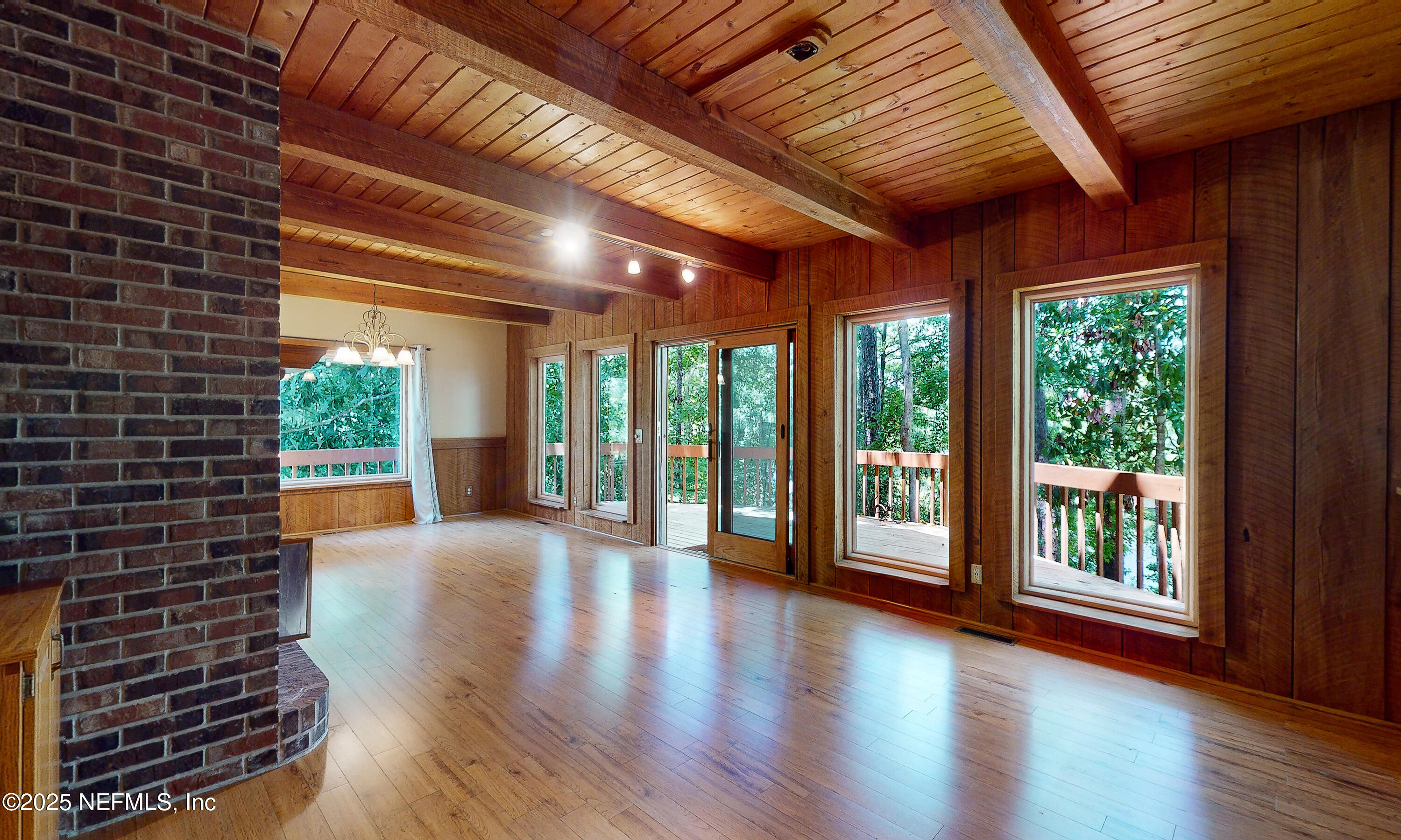 293 LAKE ASBURY Drive
