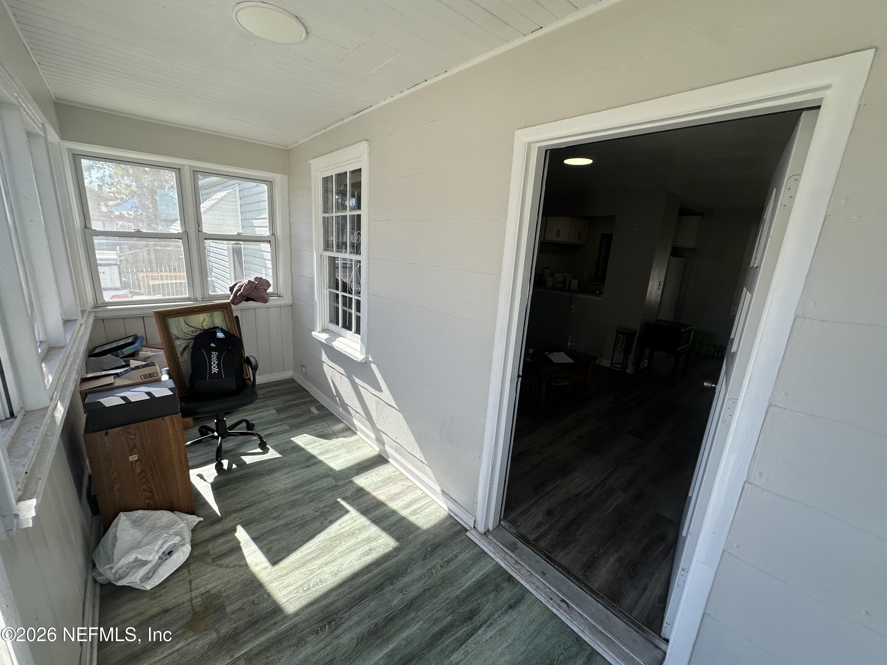 1804 CLEVELAND Street