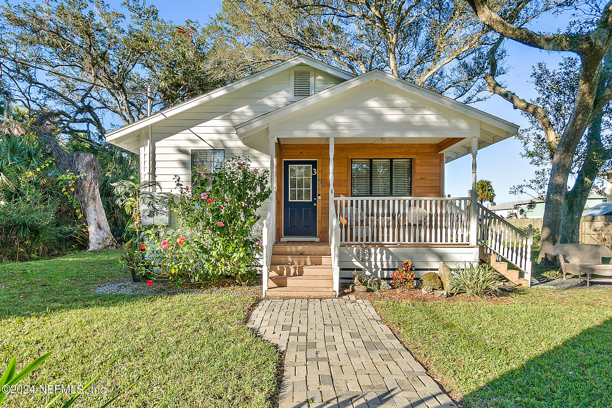 Palm Coast, FL home for sale located at 3 Bay Drive, Palm Coast, FL 32137
