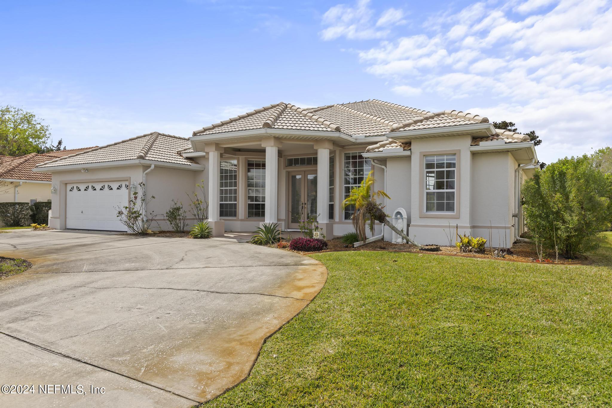 Palm Coast, FL home for sale located at 9 Cloverdale Court N, Palm Coast, FL 32137