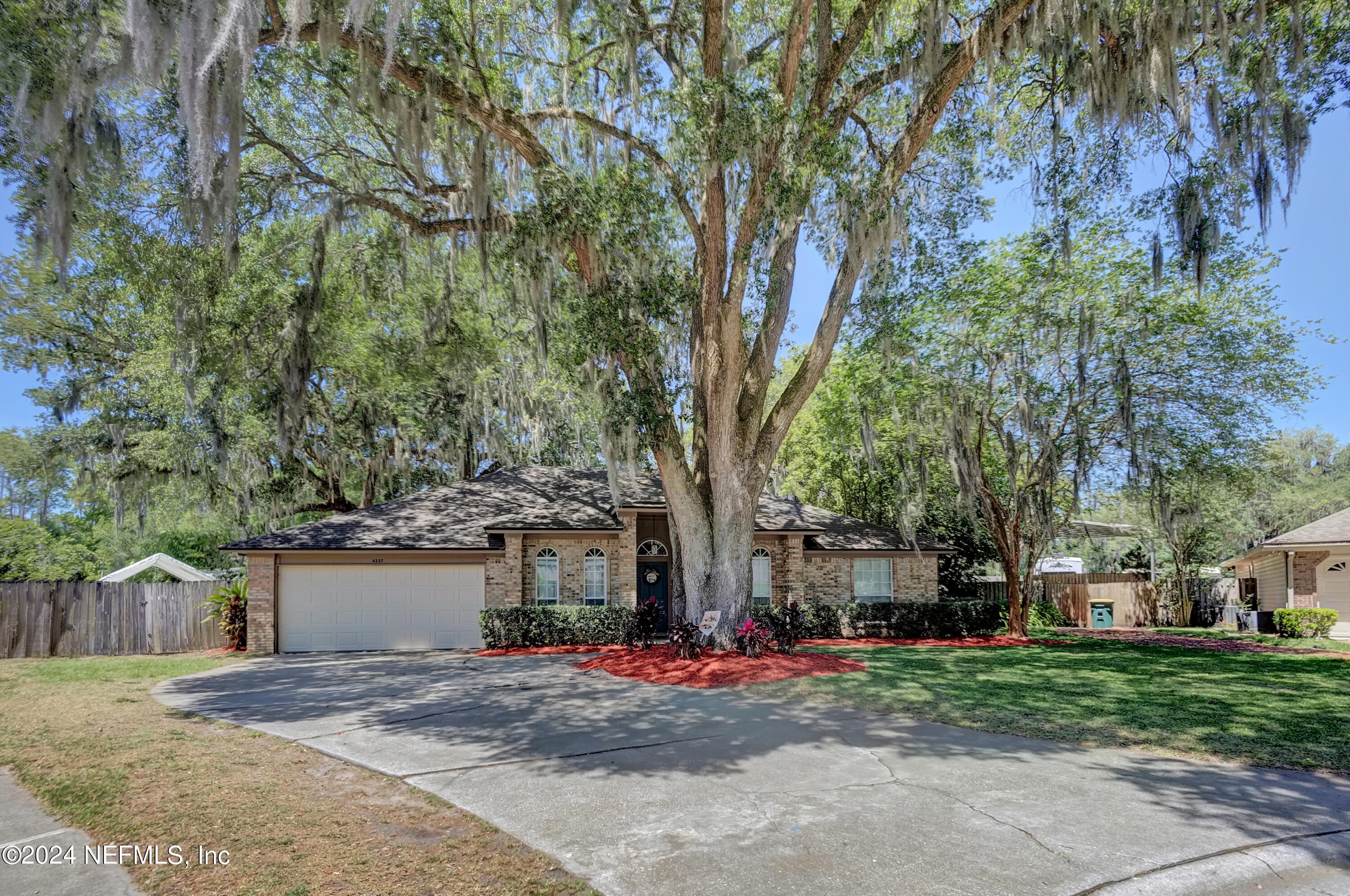 Jacksonville, FL home for sale located at 4337 Gran Meadows Lane S, Jacksonville, FL 32258