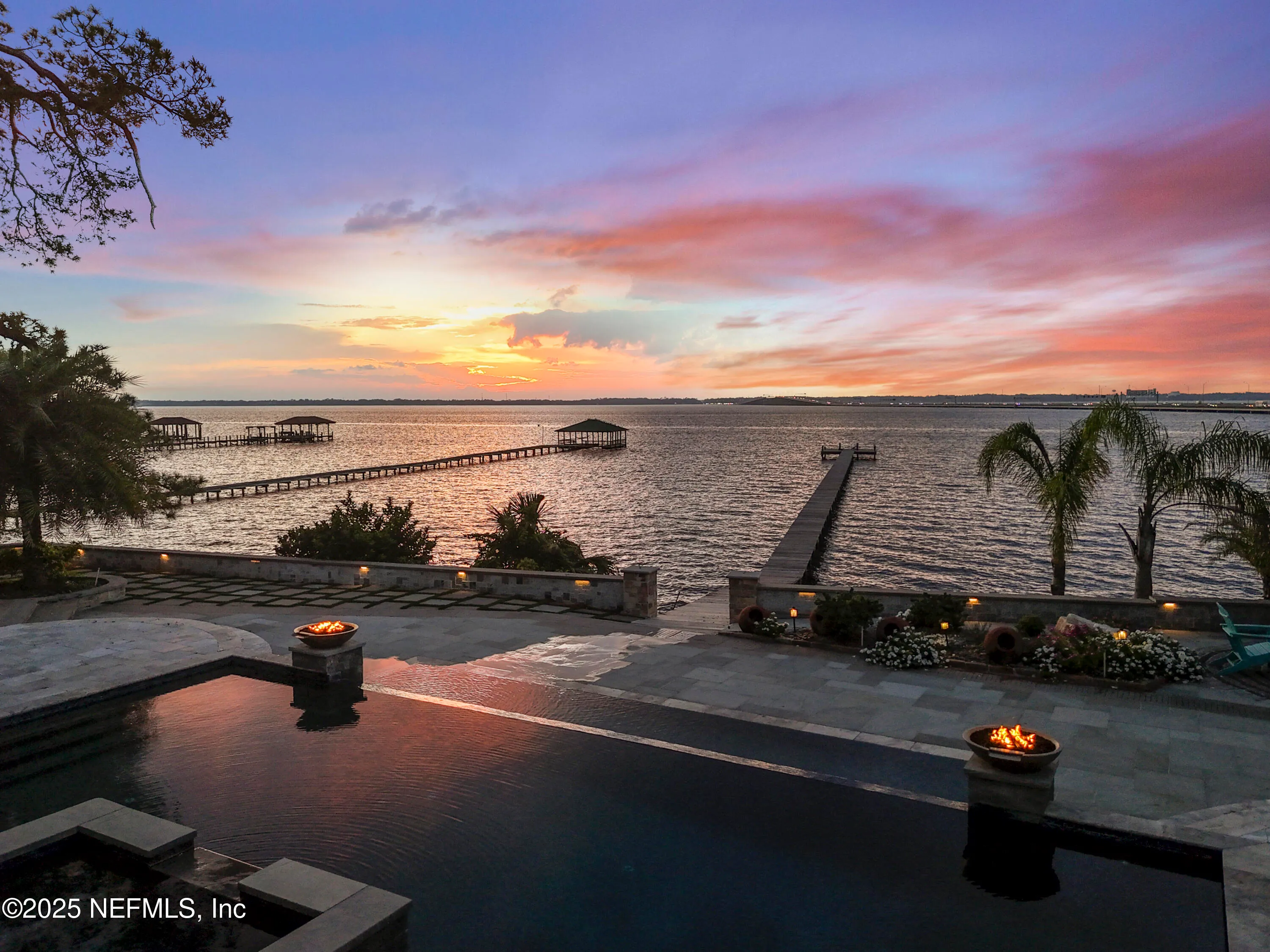 Jacksonville, Florida, 32223, United States, 7 Bedrooms Bedrooms, ,8 BathroomsBathrooms,Residential,Active,2013602