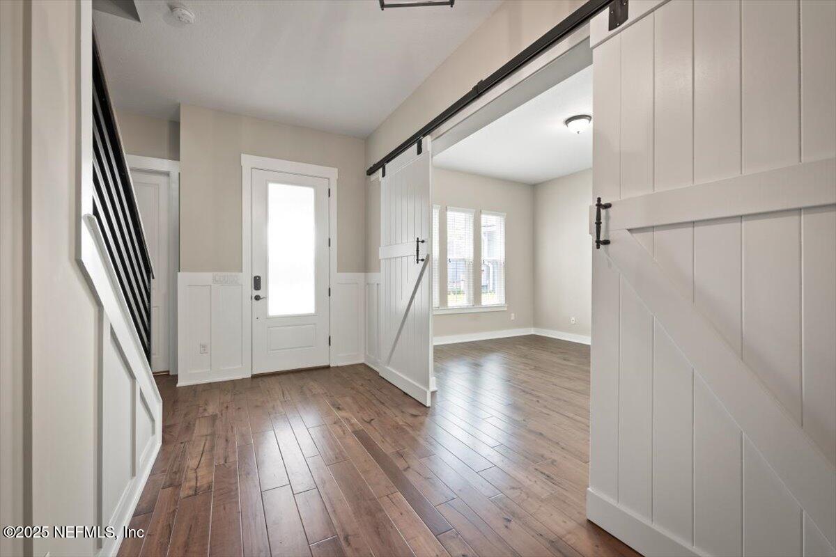 305 SEAHILL Drive