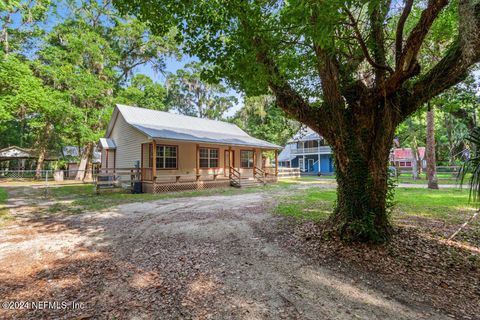 A home in Interlachen