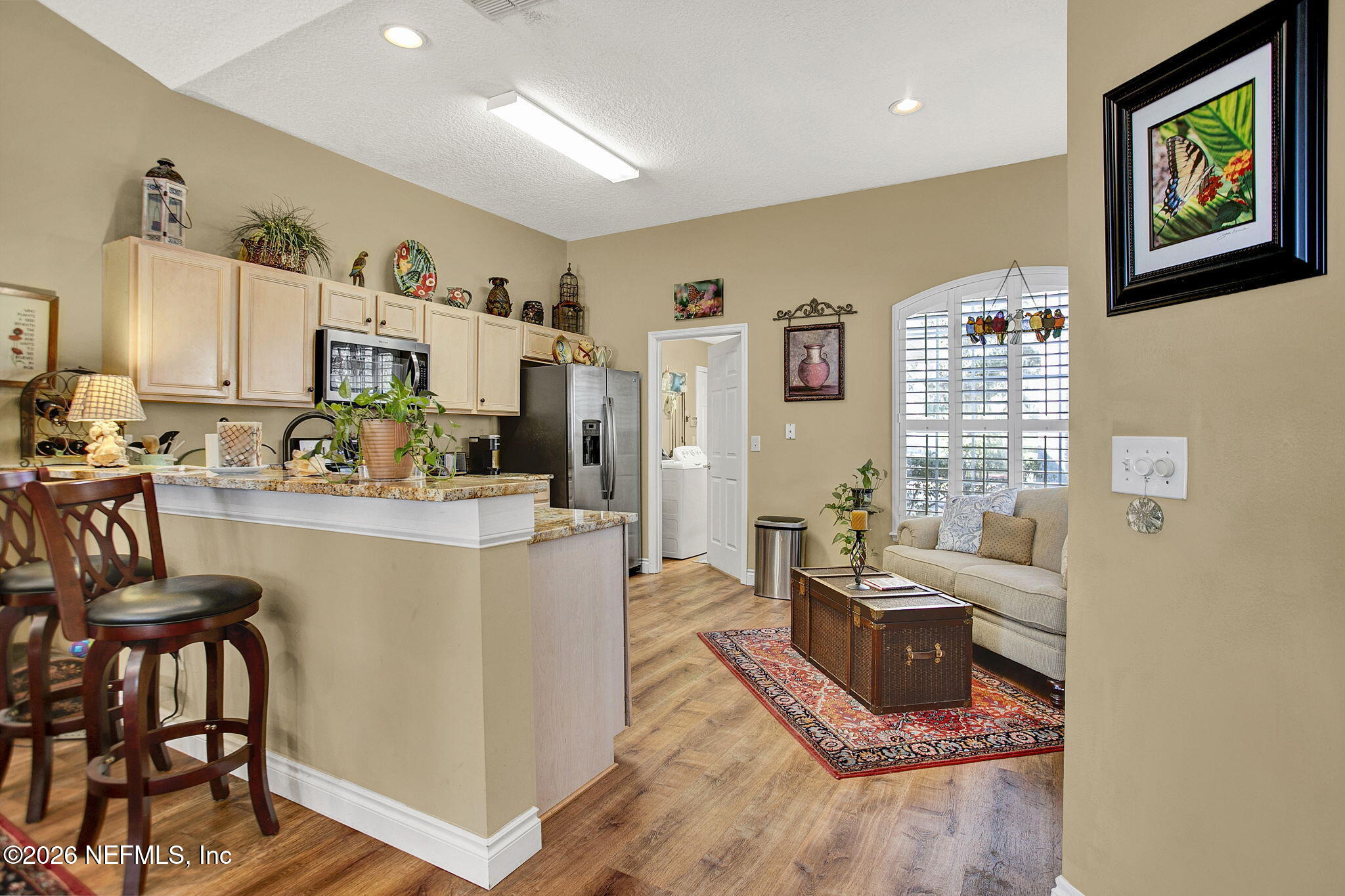 664 LAKE STONE Circle