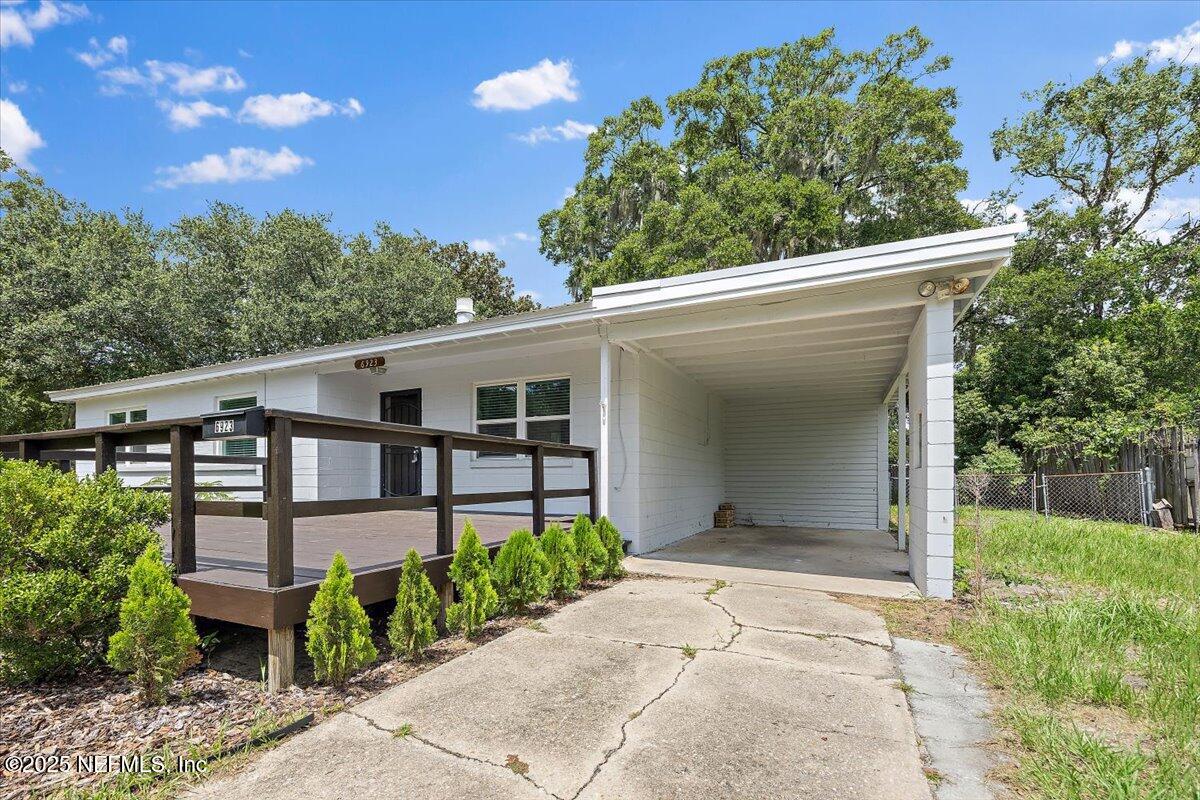 6923 GAILLARDIA Road