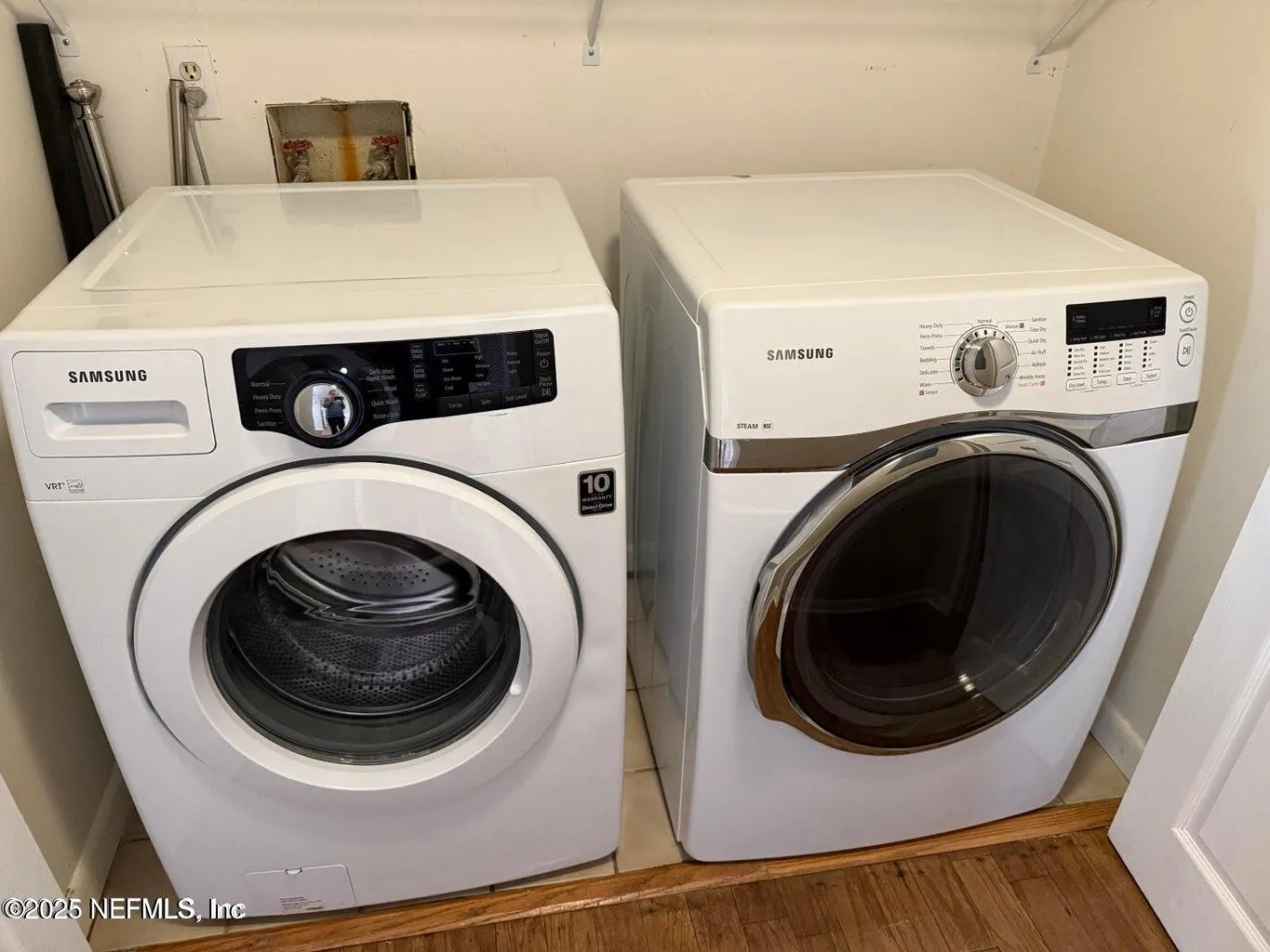 Jacksonville, Florida 32257, United States, 2 Bedrooms Bedrooms, ,3 BathroomsBathrooms,Residential,Active,210503