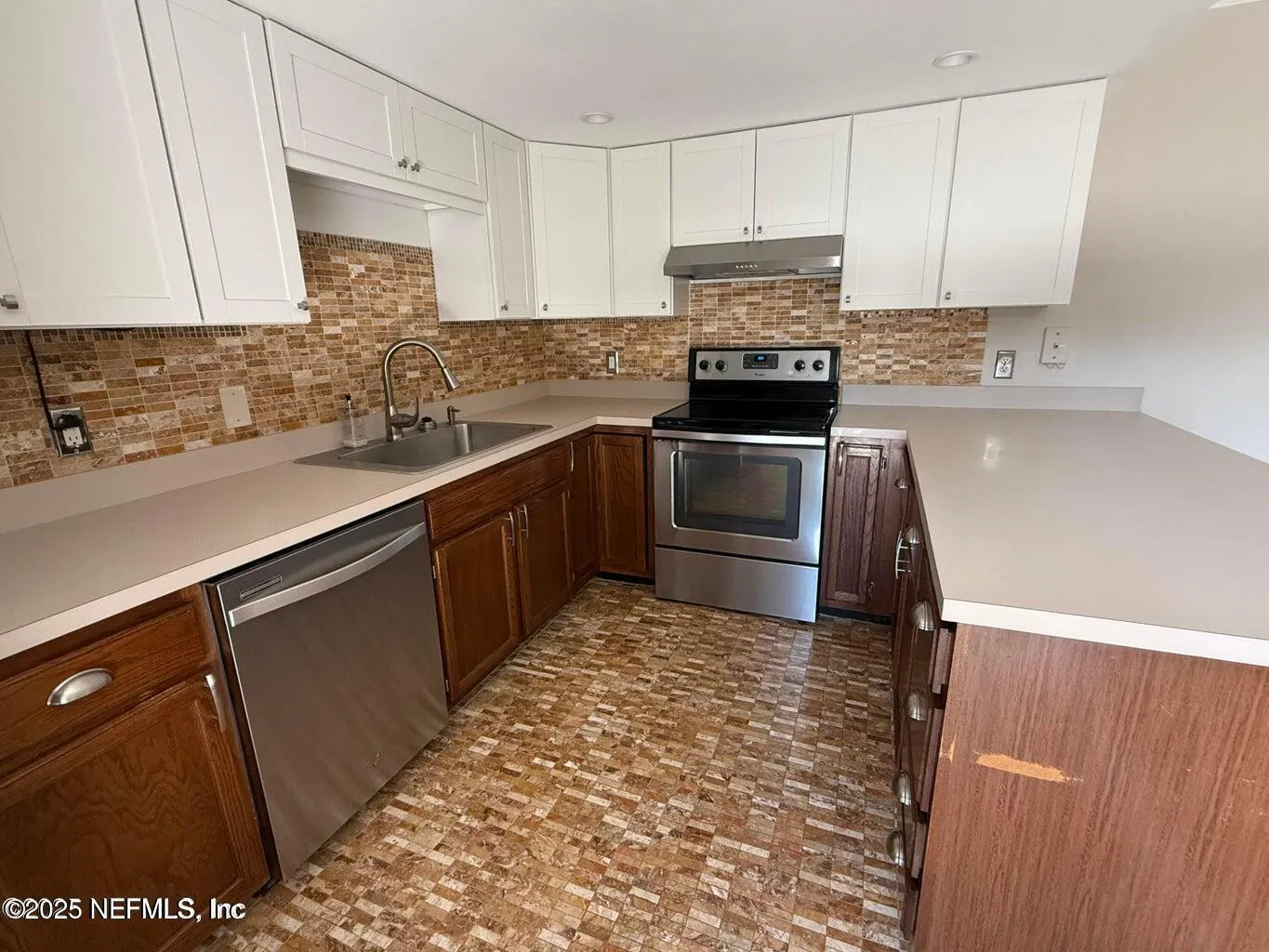 Jacksonville, Florida 32257, United States, 2 Bedrooms Bedrooms, ,3 BathroomsBathrooms,Residential,Active,210503