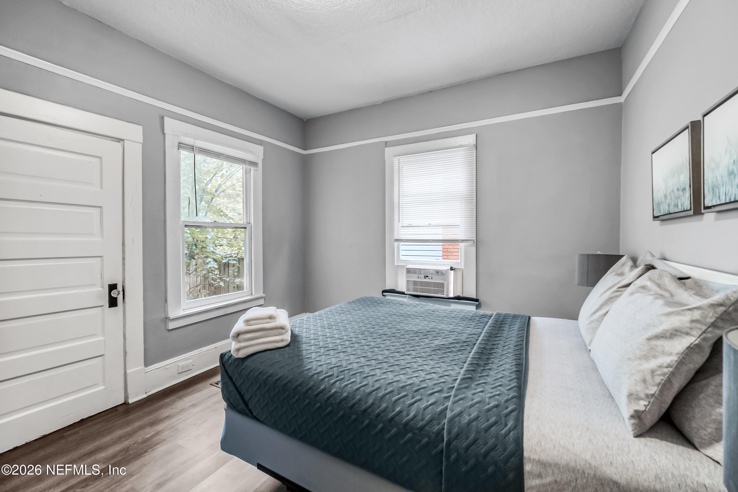 45 W 10TH Street