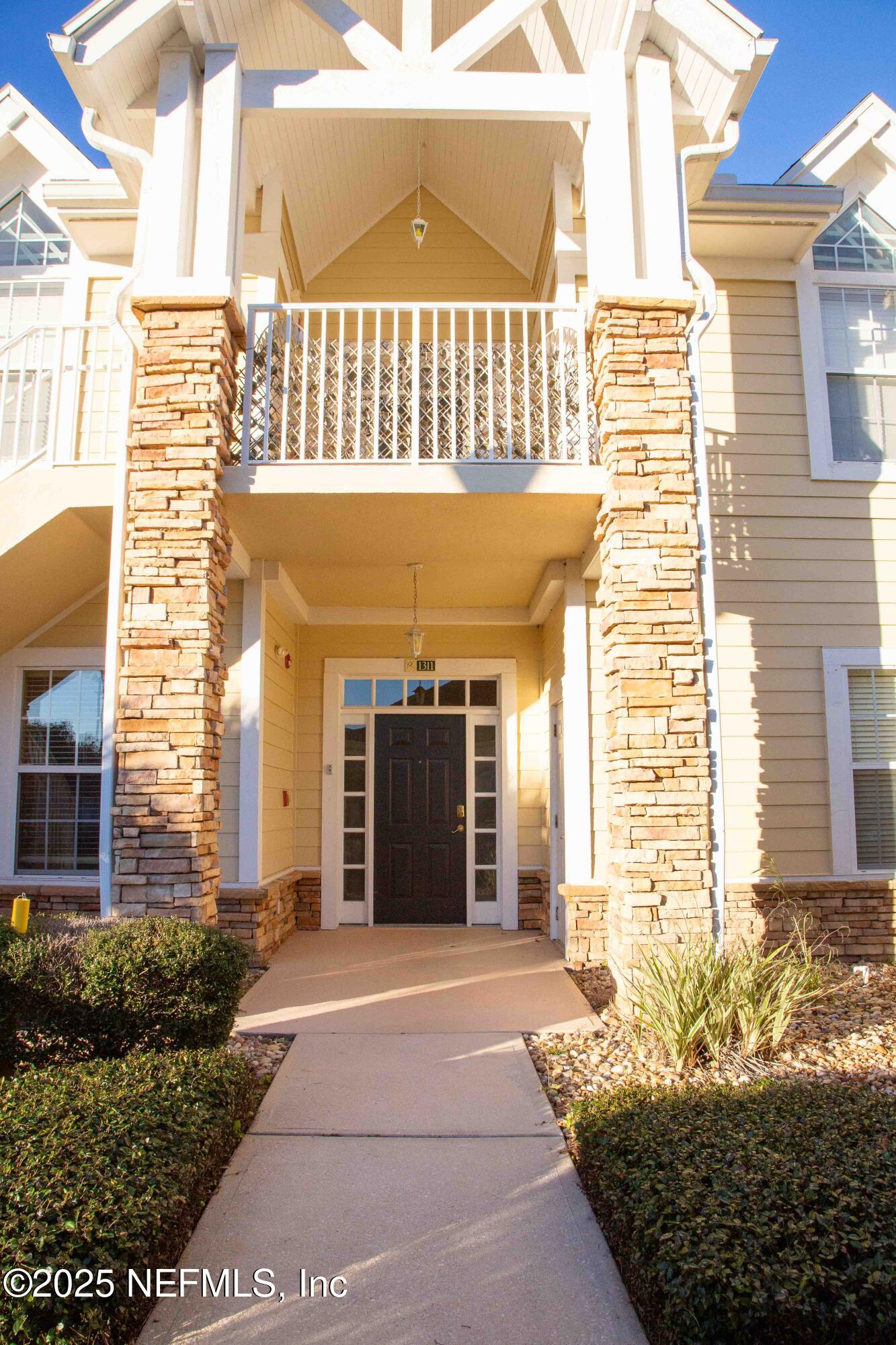 355 N SHORE Circle 1311
