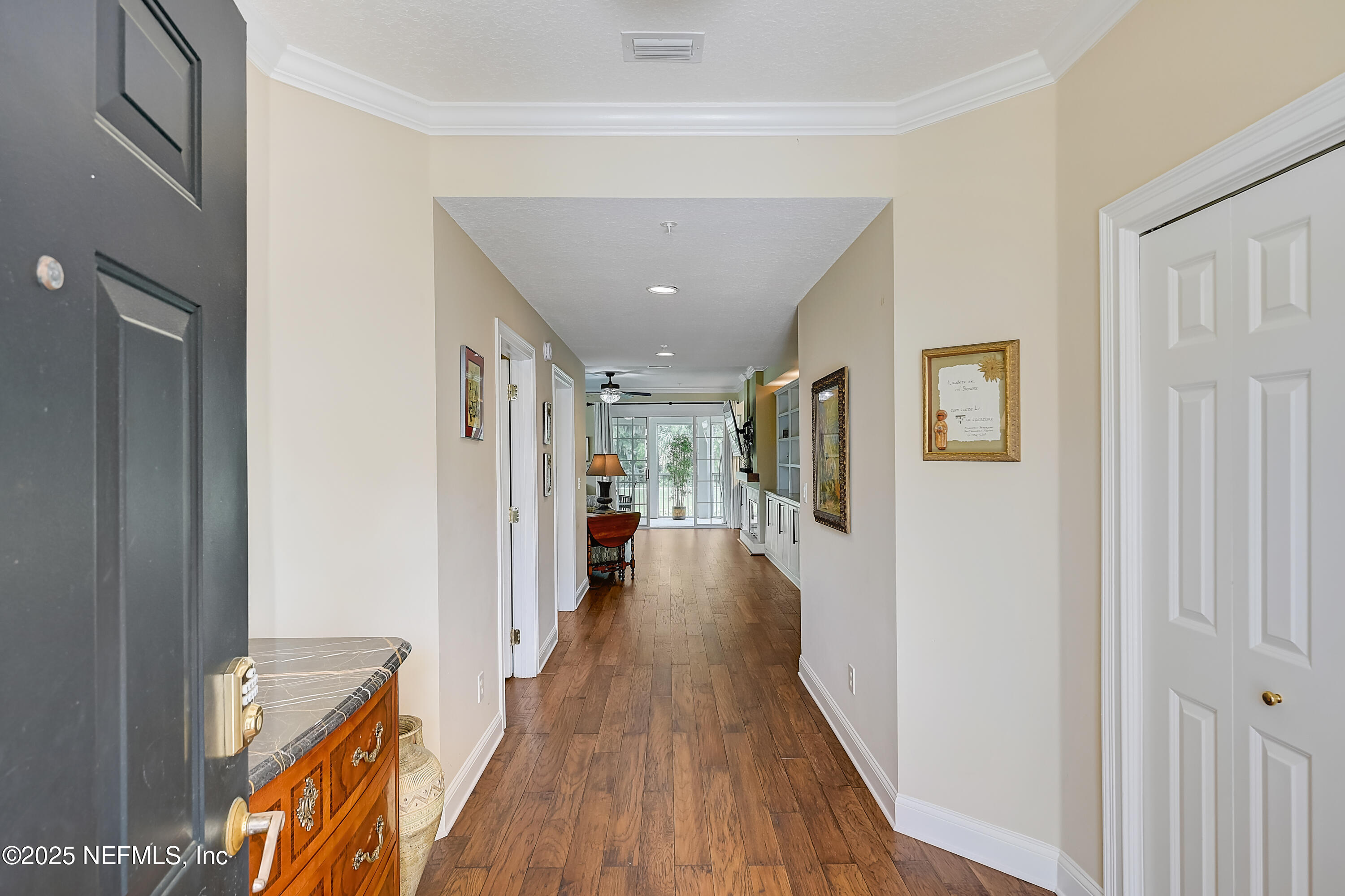 355 N SHORE Circle 1311