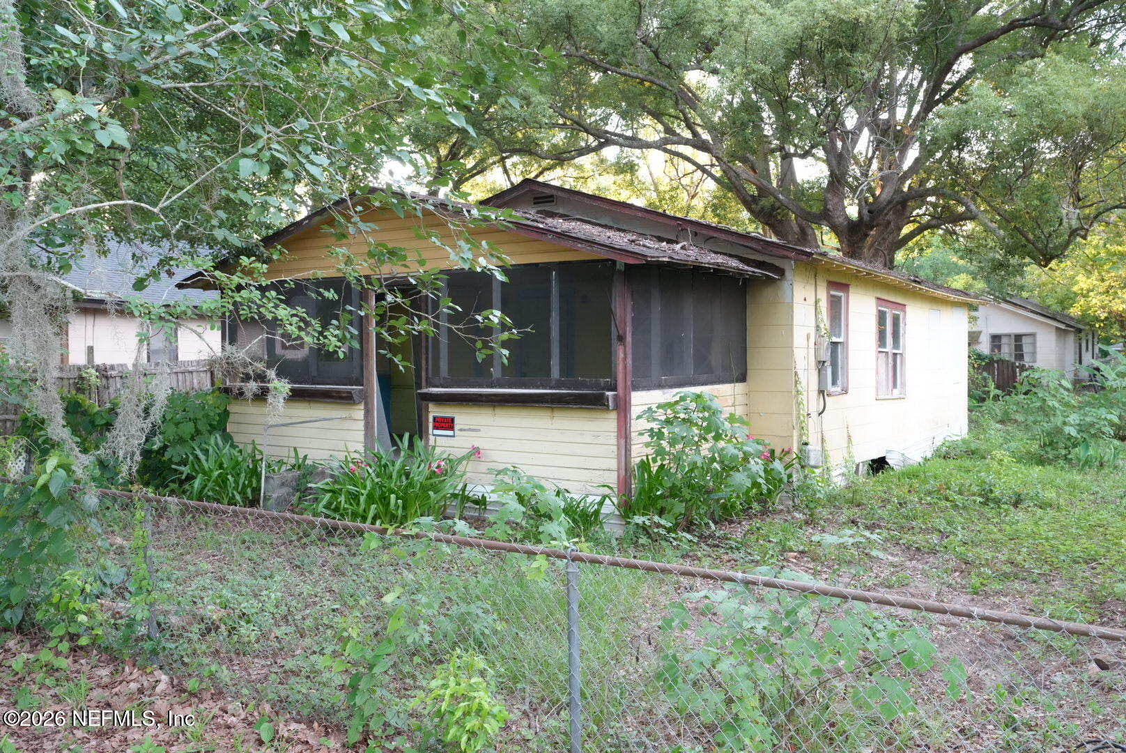 2371 JAYSON Avenue