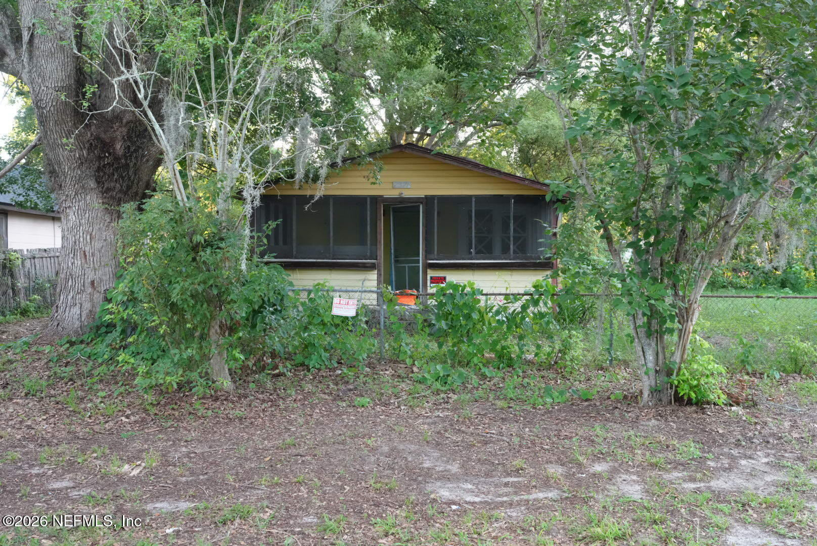 2371 JAYSON Avenue