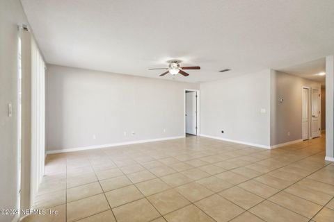 Single Family Residence in Middleburg FL 728 SUNNY STROLL Drive 3.jpg