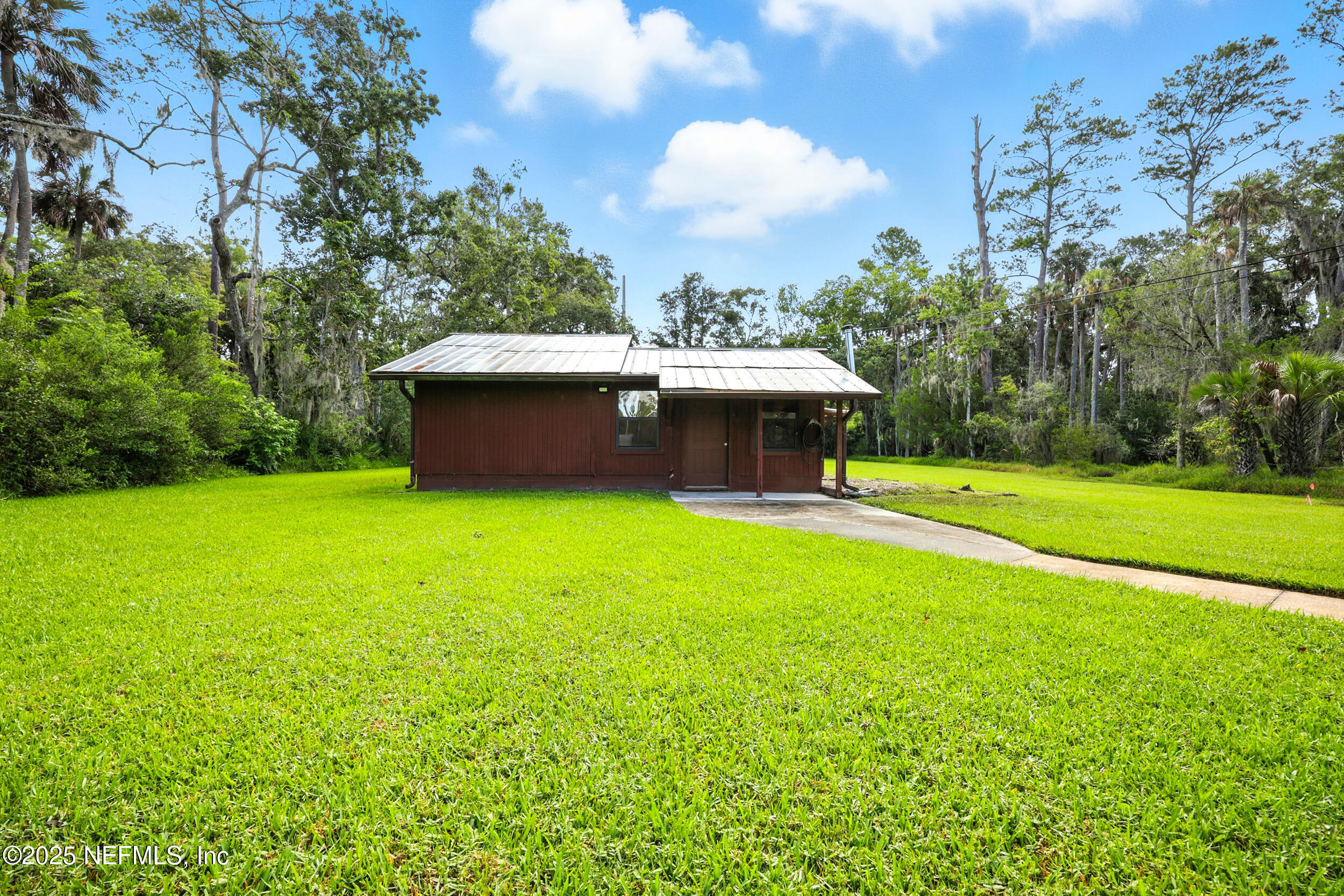 244 ROSCOE Boulevard N