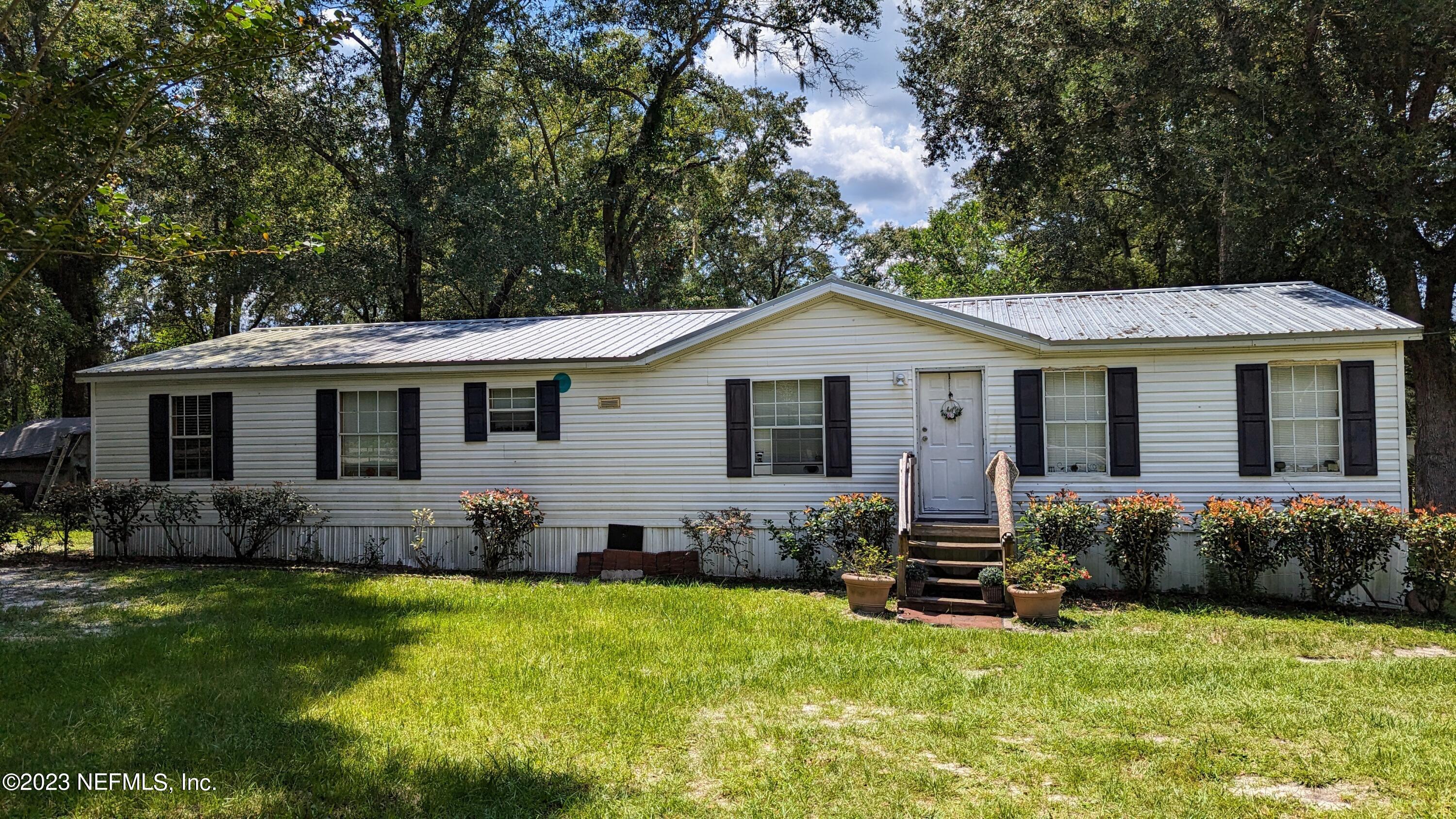 LAKE CITY, FL home for sale located at 270 SE BRITT PL, LAKE CITY, FL 32025