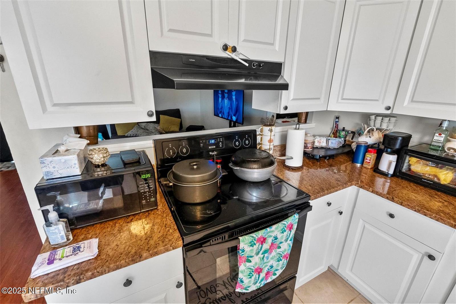 3079 PIGEON COVE Street