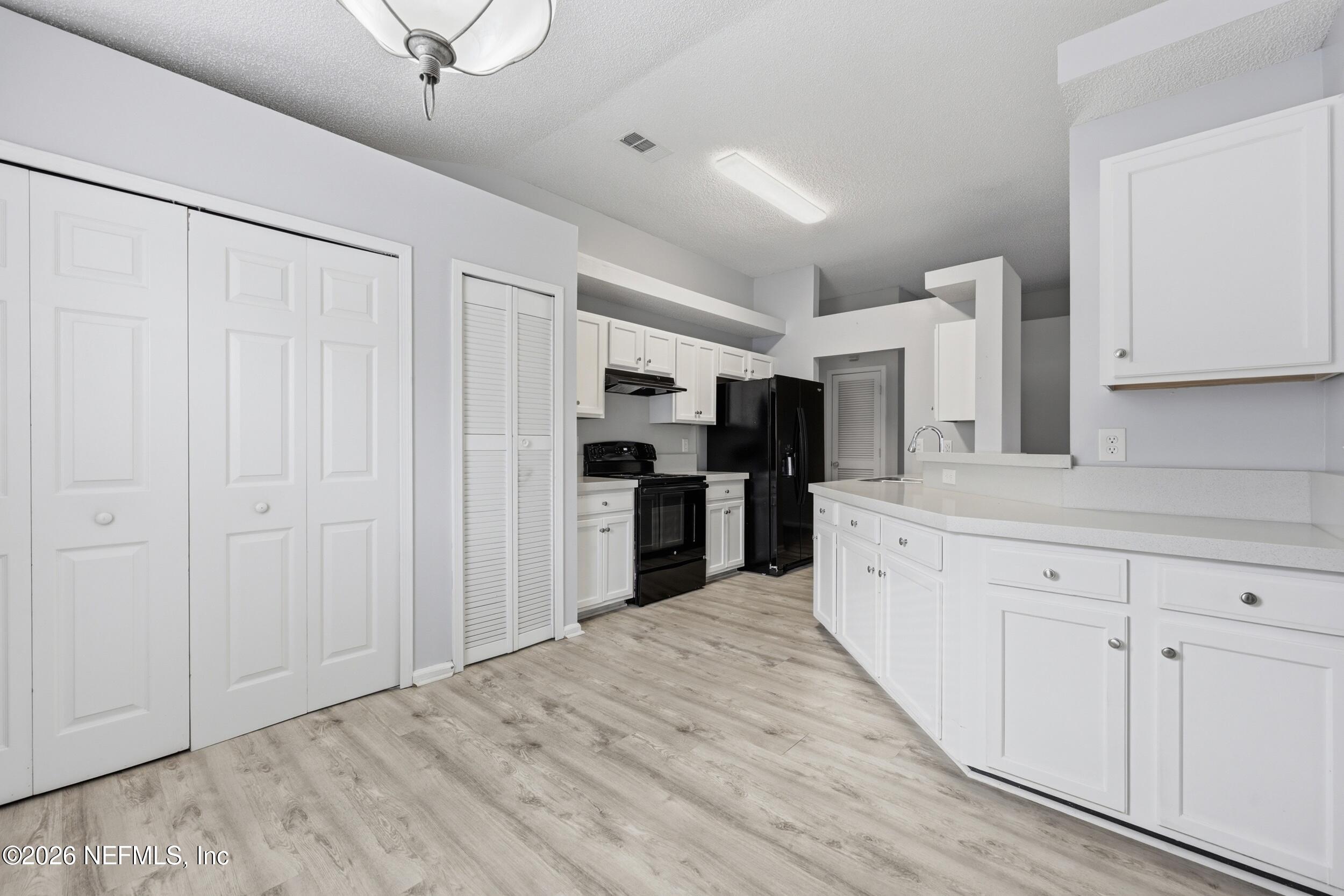 13235 COMPANION Circle S