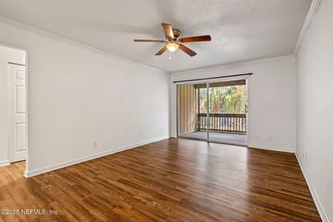 MLS: 2073261