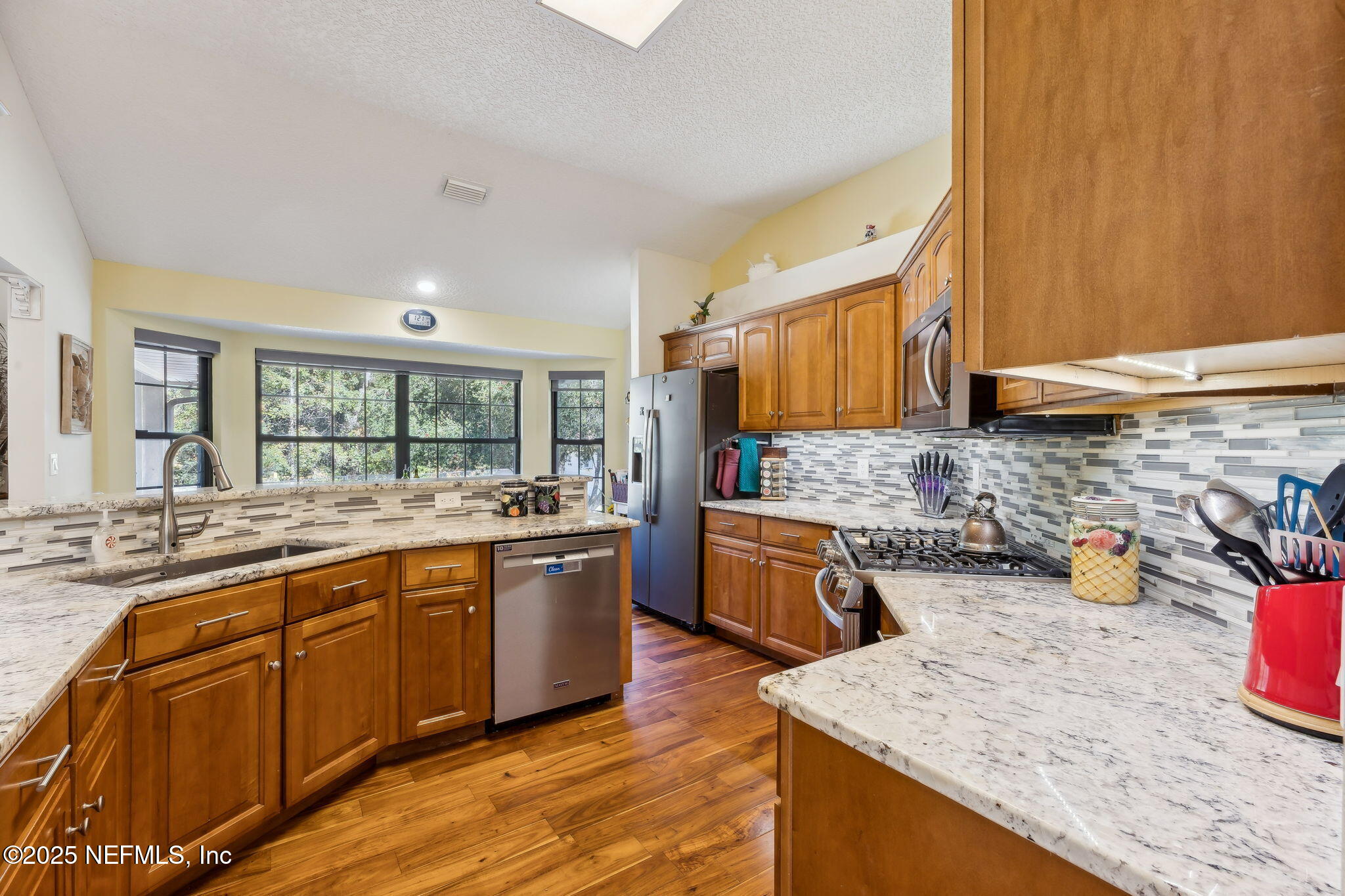 6897 MILTONDALE Road