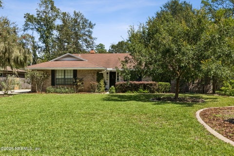 Photo of 12977 SILVER OAK Drive, Jacksonville, FL 32223 (MLS # 2165313)