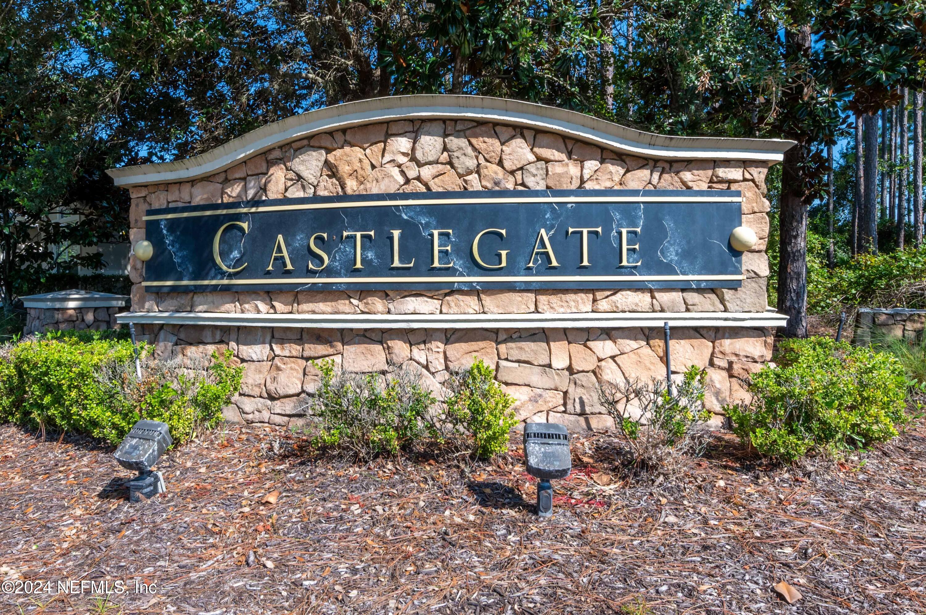 141 MAHOGANY BAY Drive