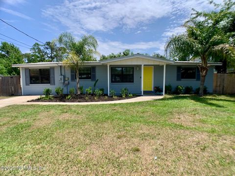Photo of 435 SIGSBEE Road, Orange Park, FL 32073 (MLS # 2144175)