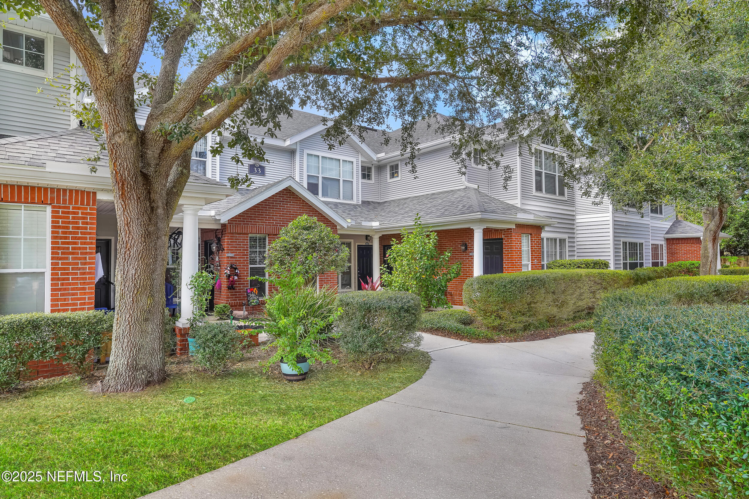 33111 HARBOUR VISTA Circle