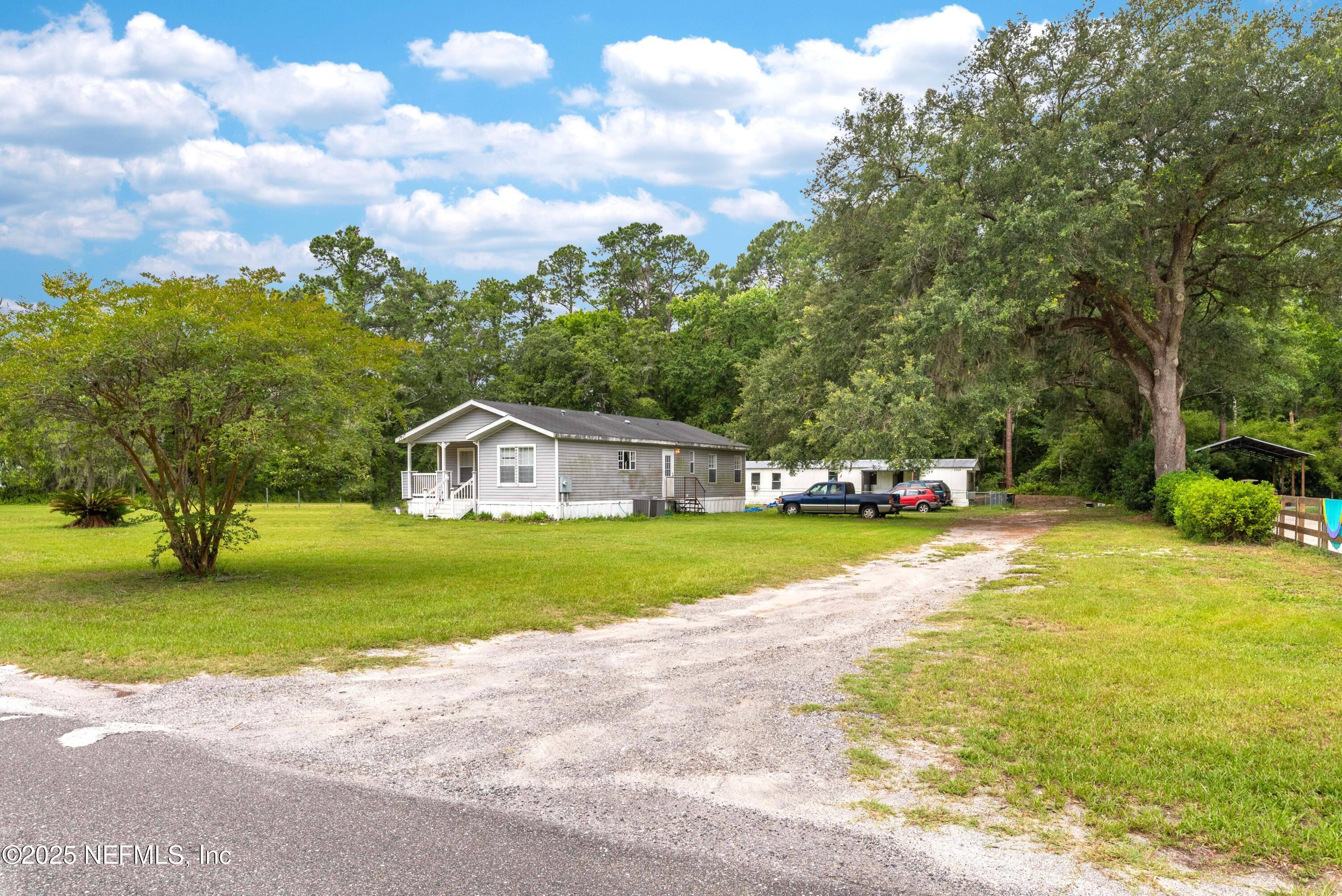 3372 TIGER HOLE Road