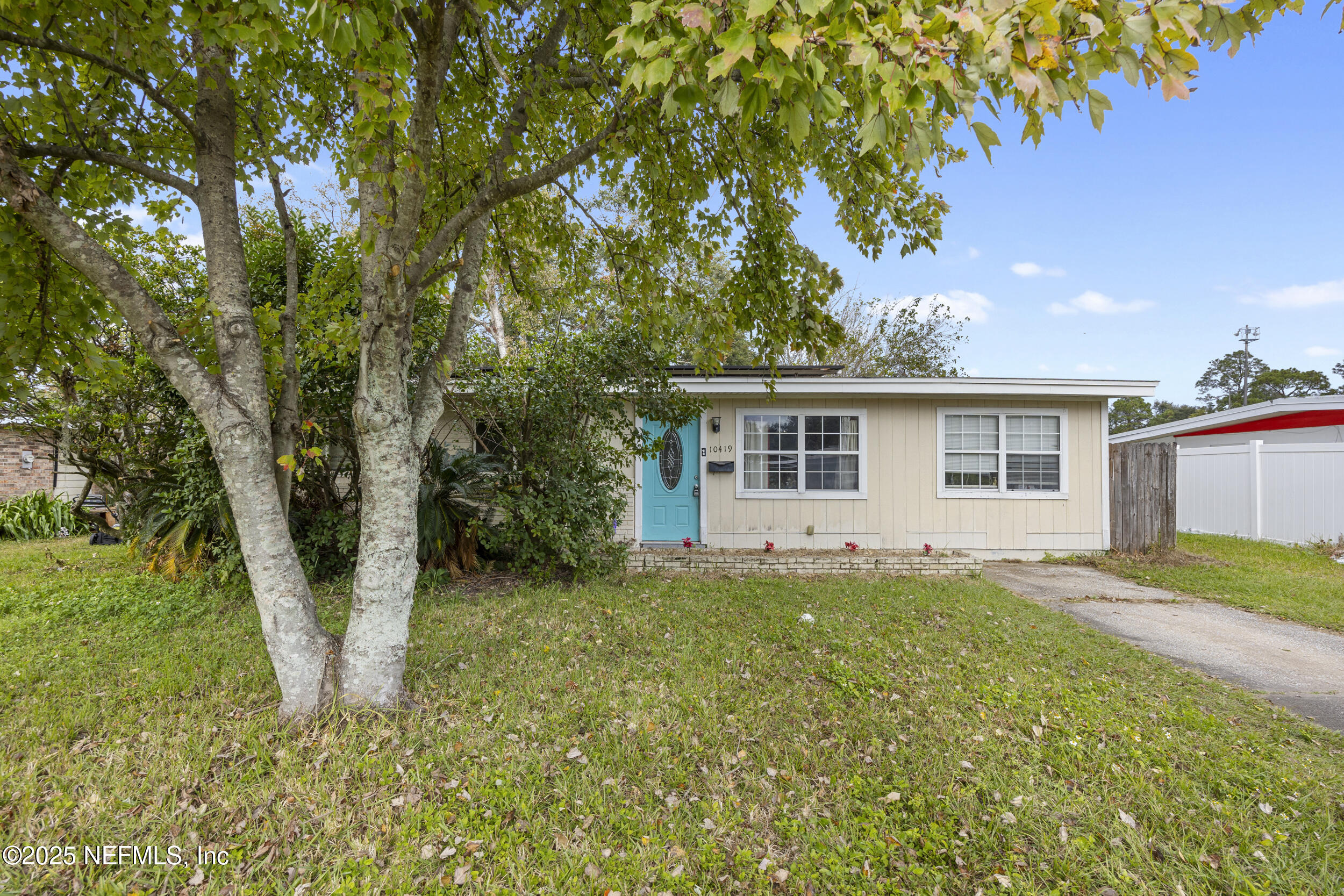 10419 AGAVE Road