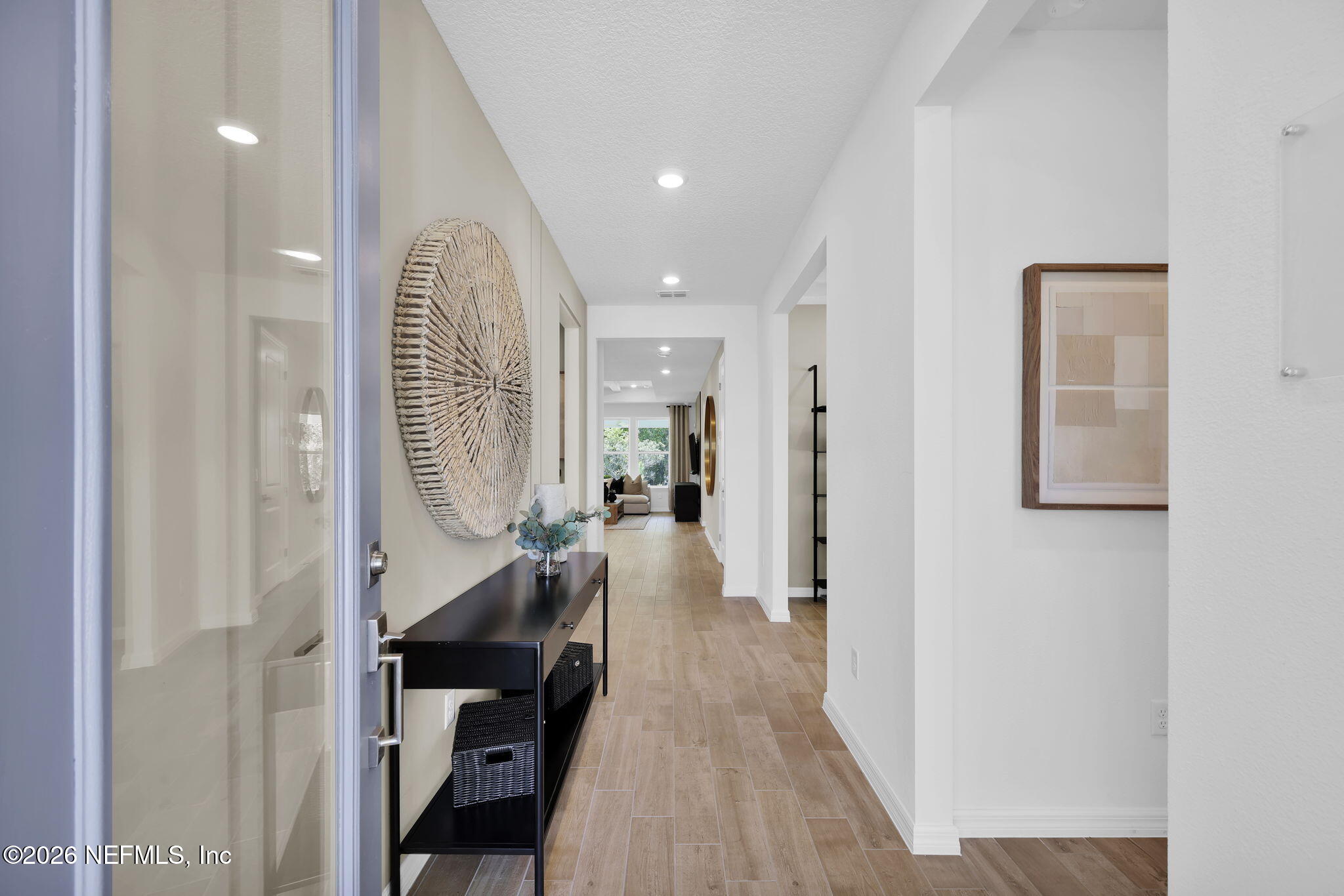 33 SEAPLANE Court