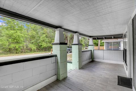 A home in Palatka