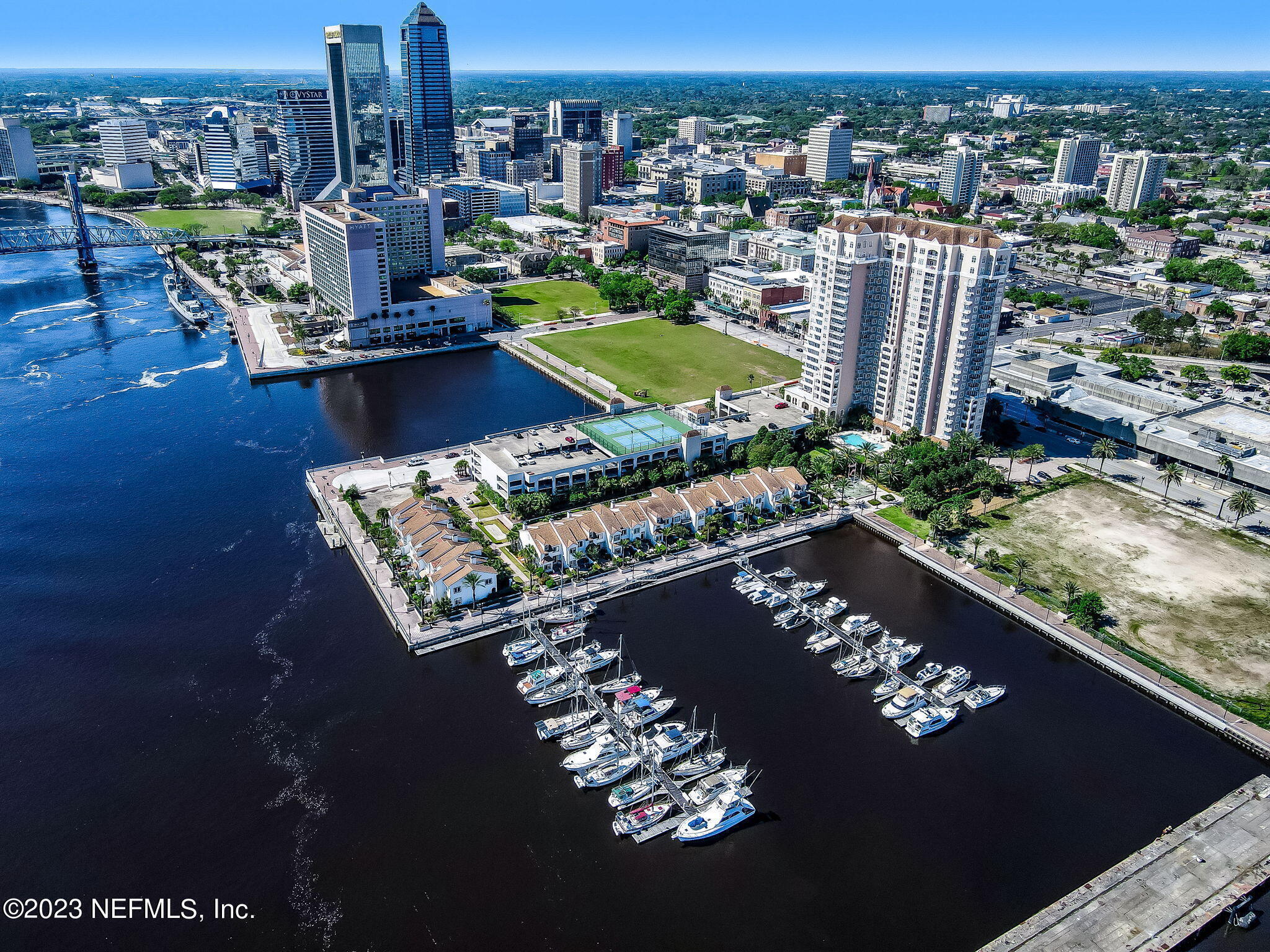 400 E BAY Street 1610-1611