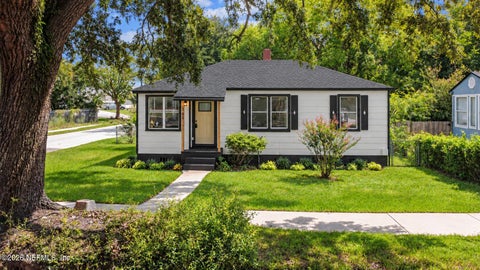 Photo of 703 KING Street, Jacksonville, FL 32204 (MLS # 2164332)