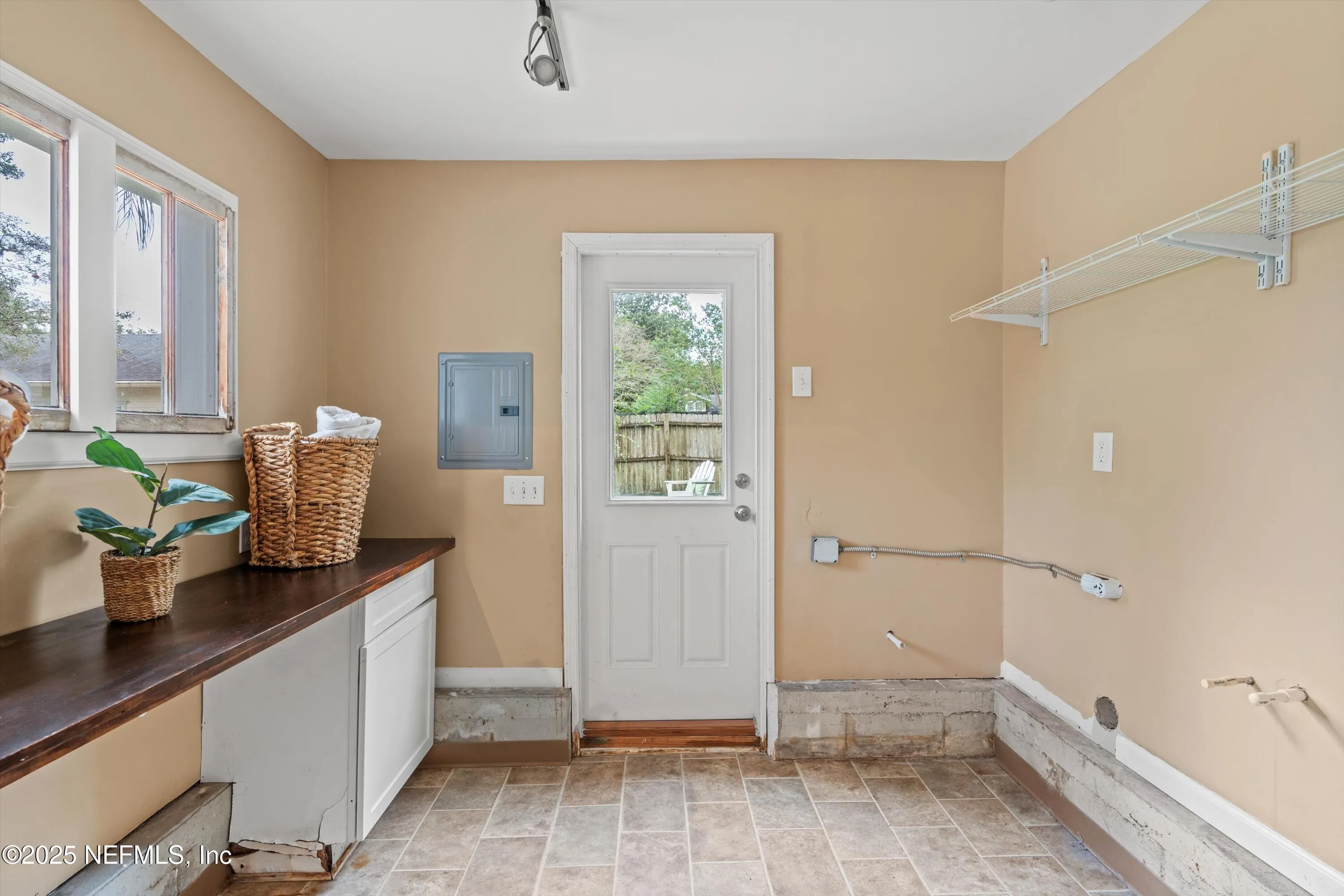 Jacksonville, Florida 32205, United States, 3 Bedrooms Bedrooms, ,1 BathroomBathrooms,Residential,Active,219838