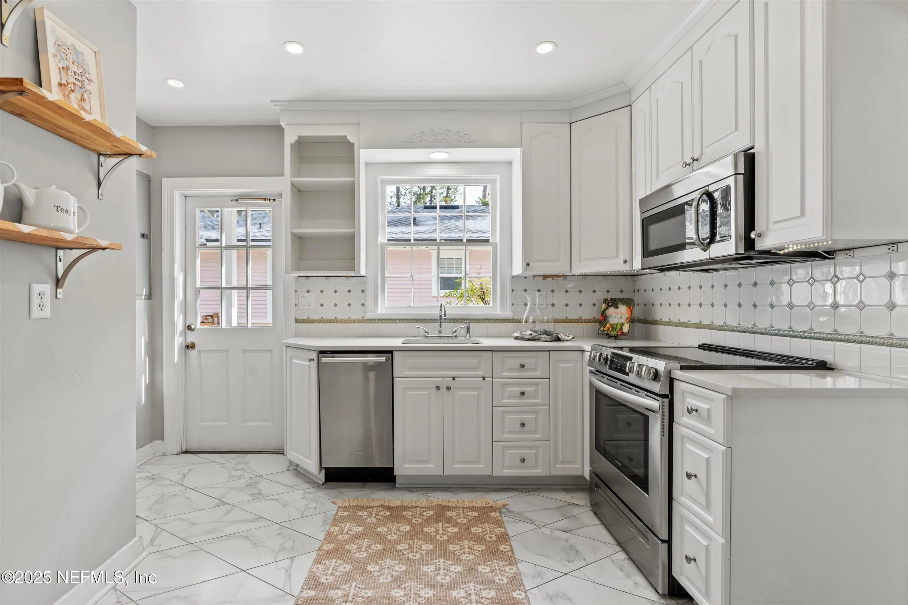 Jacksonville, Florida 32205, United States, 3 Bedrooms Bedrooms, ,1 BathroomBathrooms,Residential,Active,219838