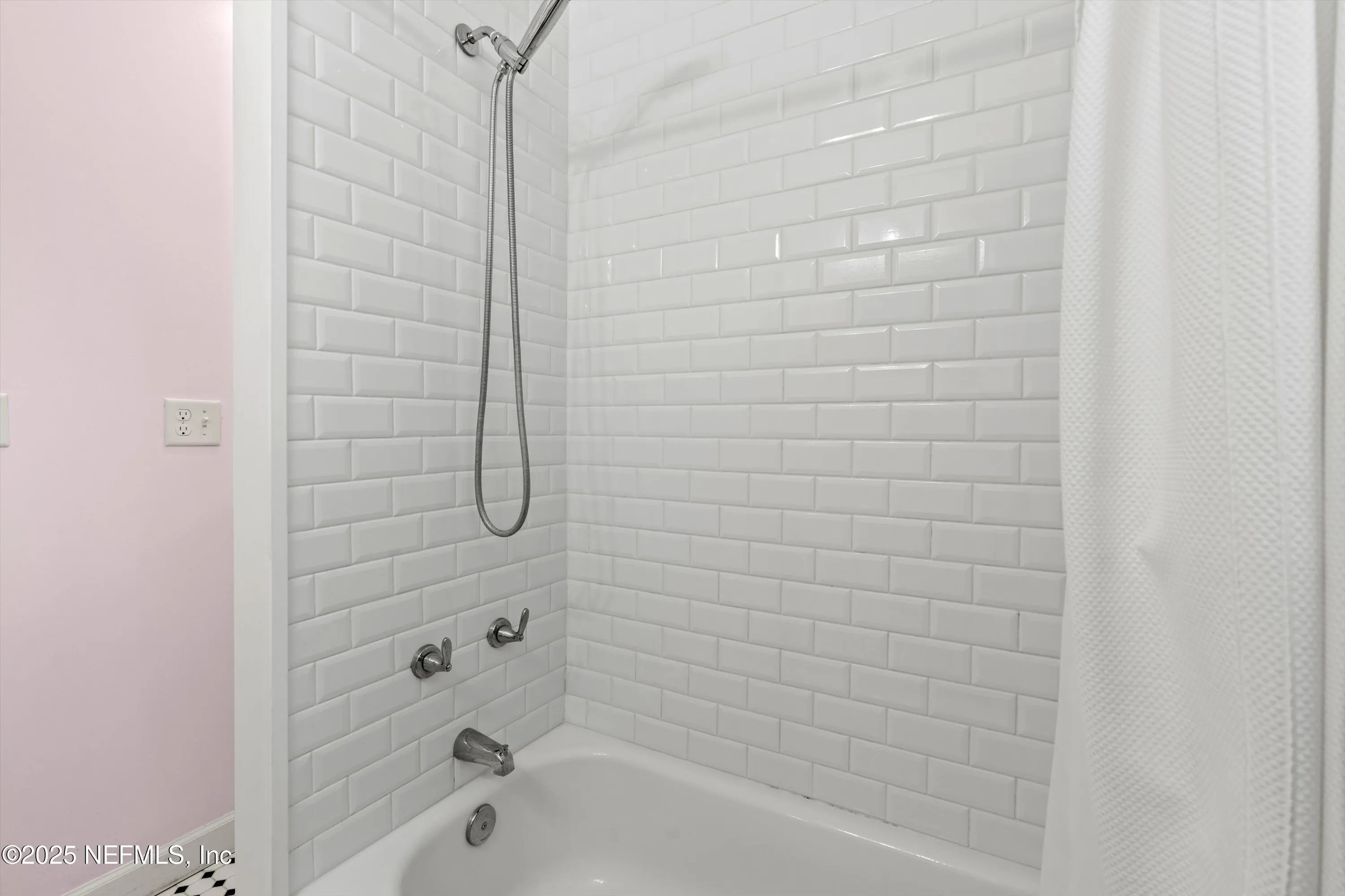 Jacksonville, Florida 32205, United States, 3 Bedrooms Bedrooms, ,1 BathroomBathrooms,Residential,Active,219838