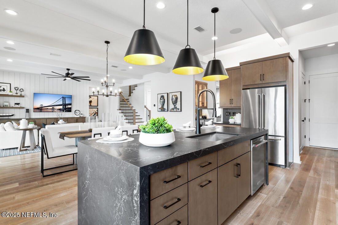 257 BISMARCK PALM Road