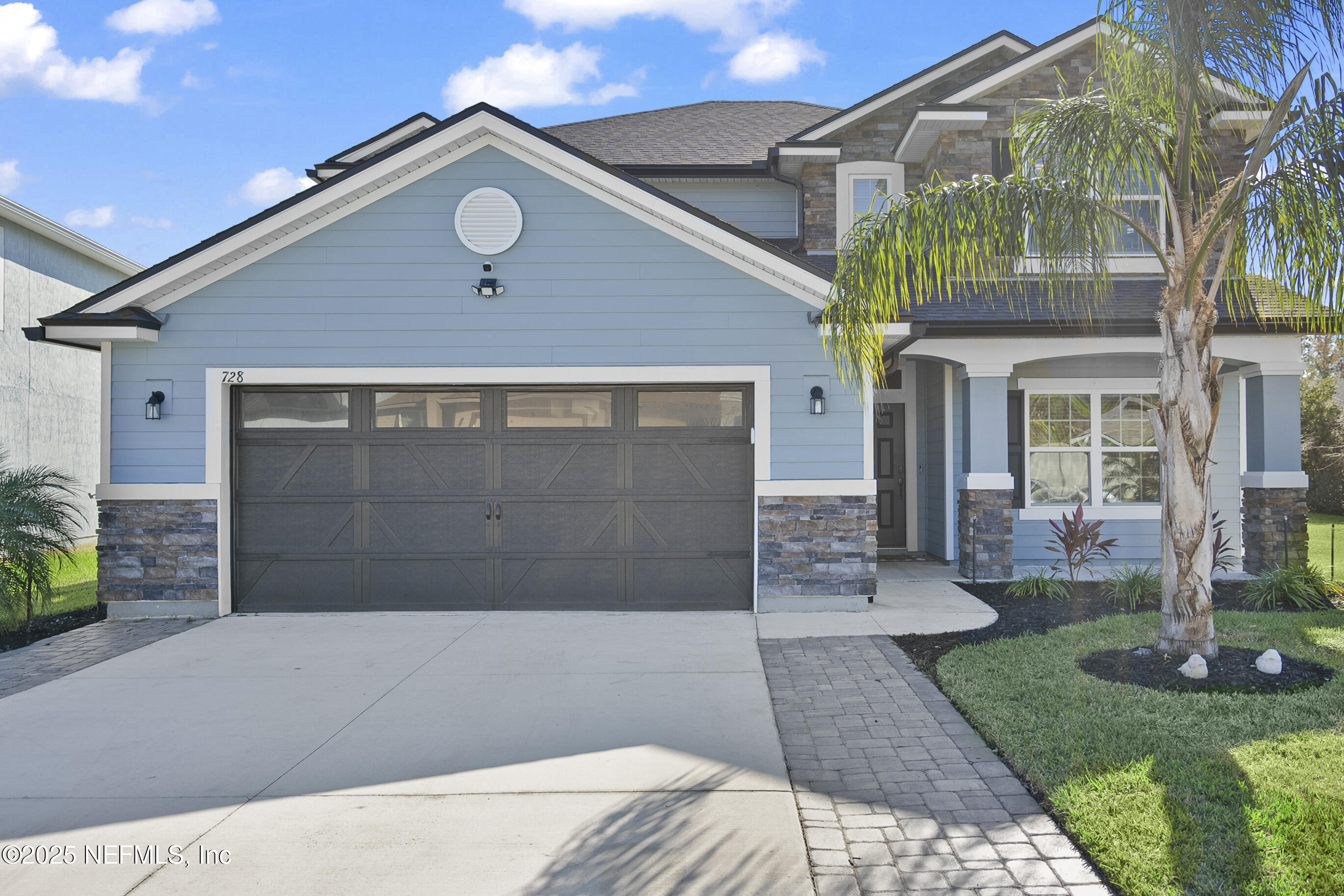 728 SYCAMORE Way