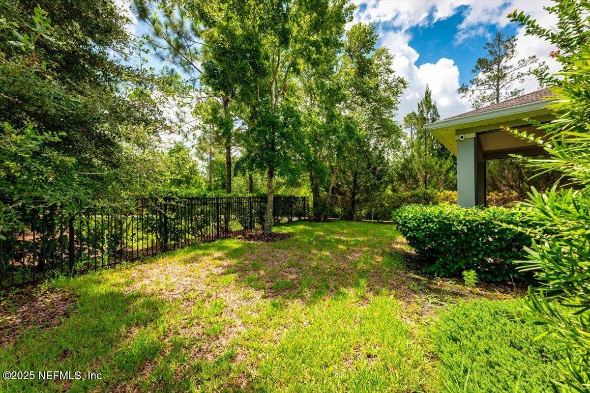 165 BLUFFTON Court